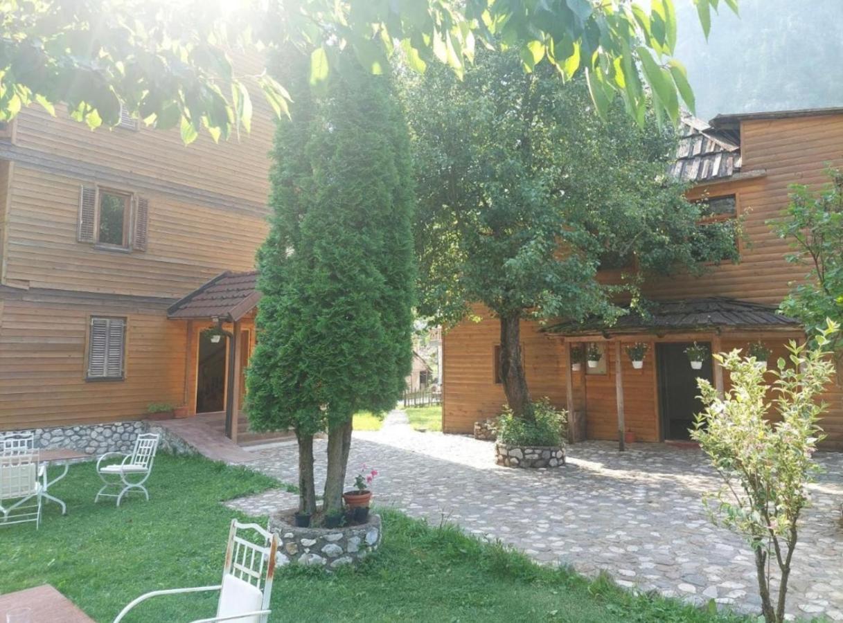Residence: Quku I Valbones Buitenkant foto